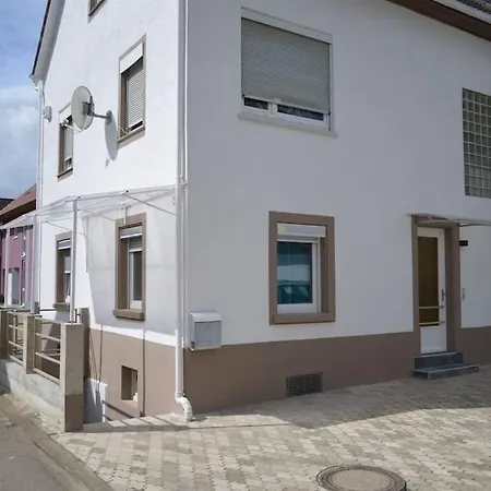 Naehe Bahnhof Und Europa-park Lägenhet Ringsheim