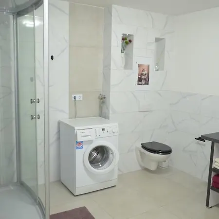 Naehe Bahnhof Und Europa-park Ringsheim